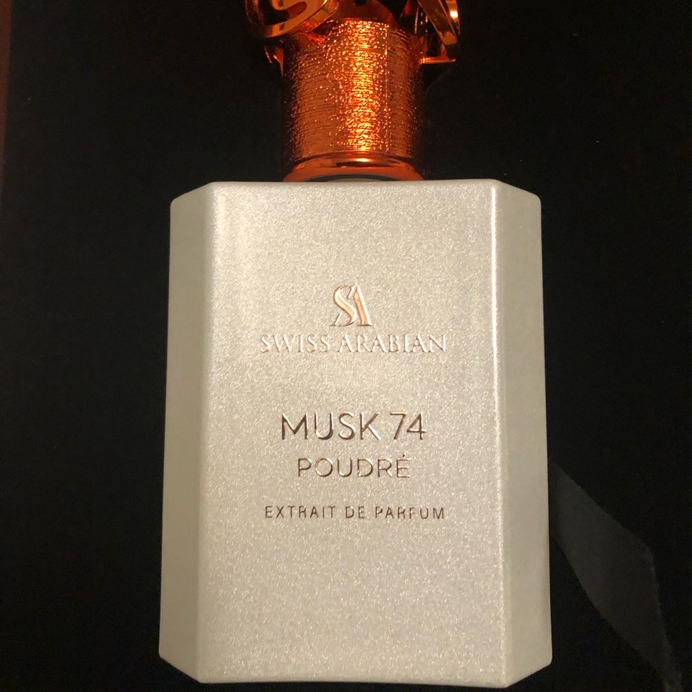 Swiss Arabian Musk 74 Poudré Extrait de Parfum - White & Rose Gold Bottle - Picture 3 of 7
